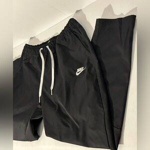 Nike Woven Taper Leg Pull on Pant XL black